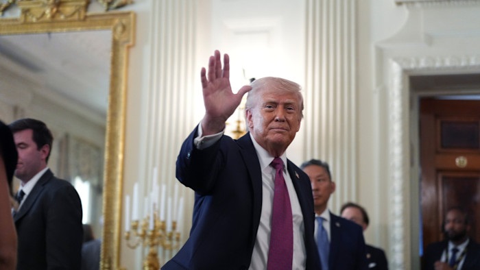 Trump oo kordhiyay xabad joojinta.jpg